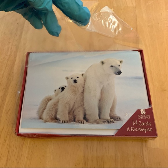 ⭐️BOGO//14-pack Polar Bear Christmas Cards - Picture 3 of 16